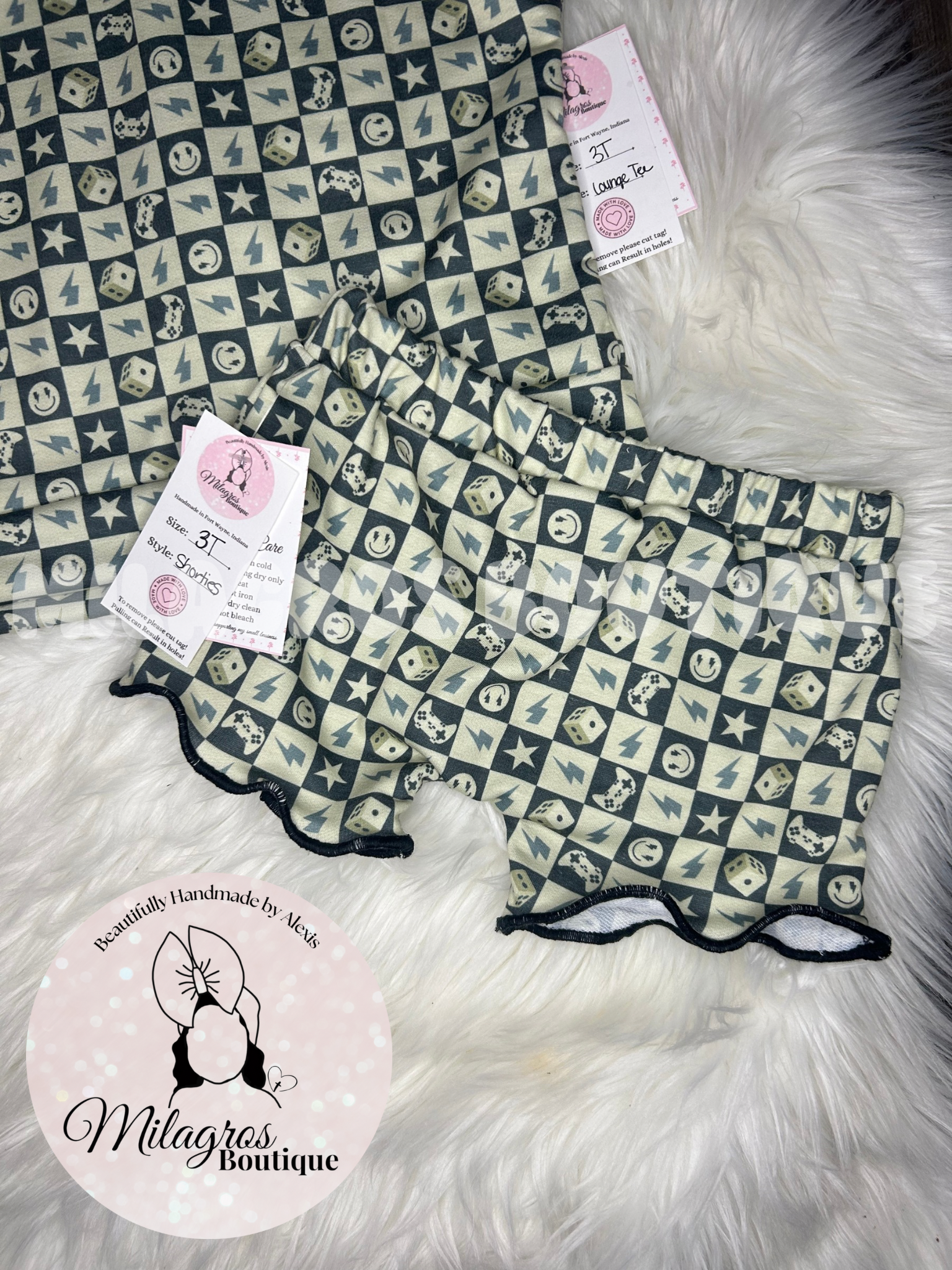 Gamer green shorties - 3T
